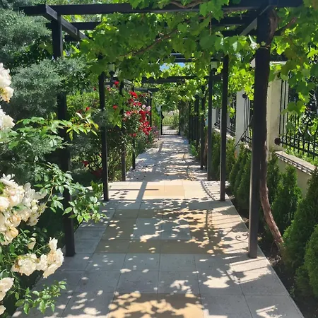 Villa B&B Gasthuis 3*